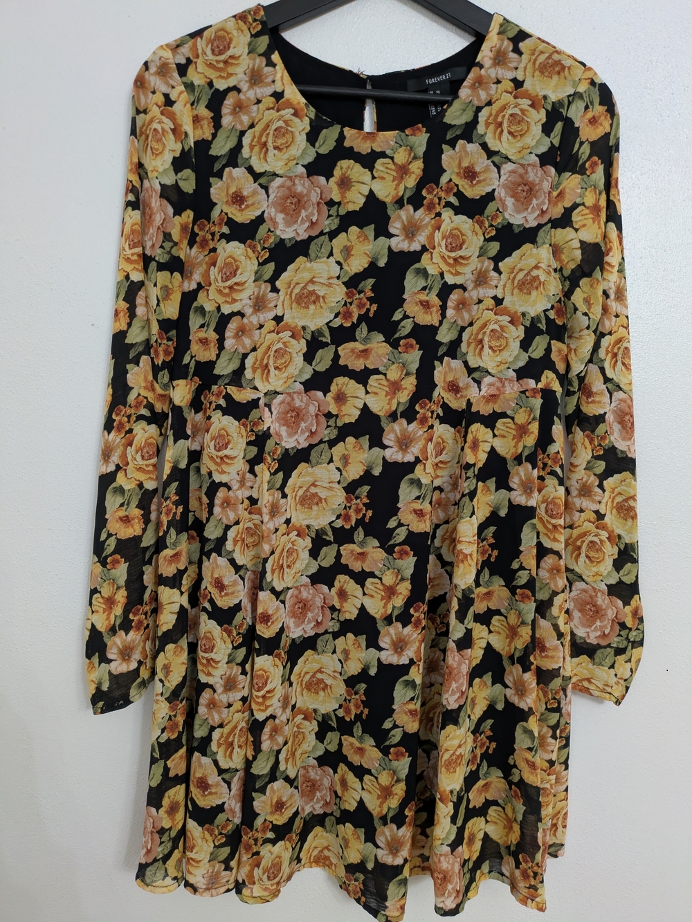 Oversized XS Floral Long-Sleeve Black & Yellow Swing Dress